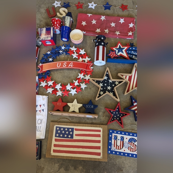 🇺🇸 4th of July Decor - Picture 3 of 4